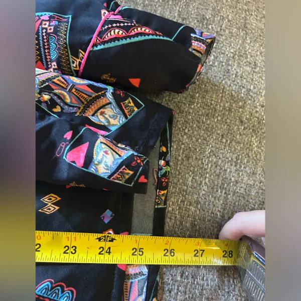Nasty Gal Black Shirt with Colorful Queen of Hearts Accents PJ Shirt - Size 8 - Image 7
