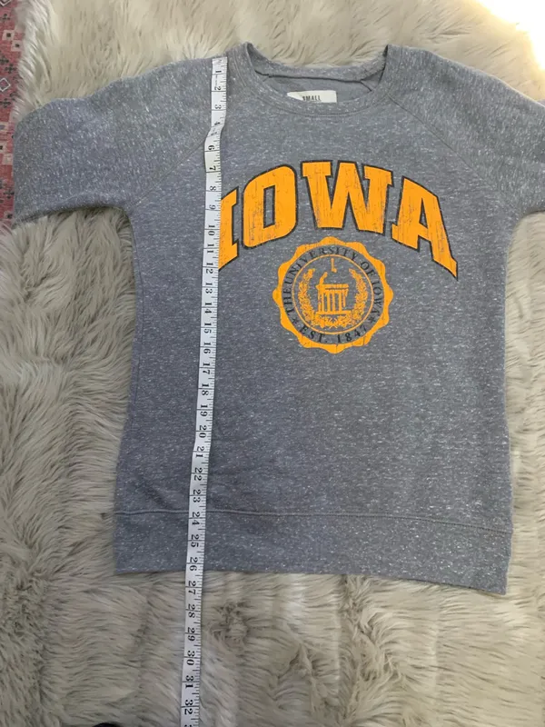Pressbox Iowa Hawkeye Women's Sweatshirt Small - Image 5