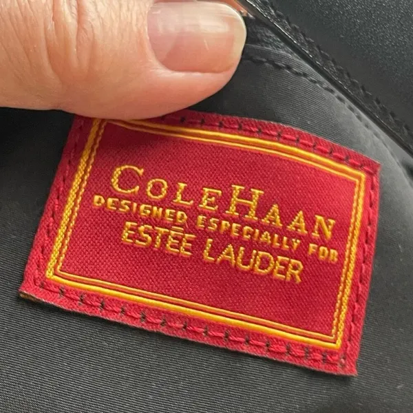 Cole Haan collaborate with Estee’ Lauder shoulder bag. - Image 6