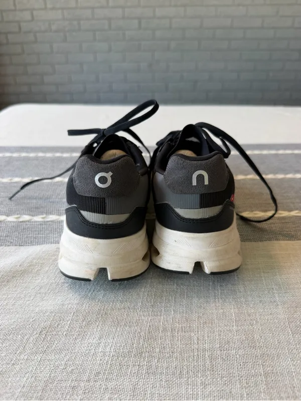 On Cloud Cloudrift Sneakers Black White Women’s Size 7.5 - Image 6