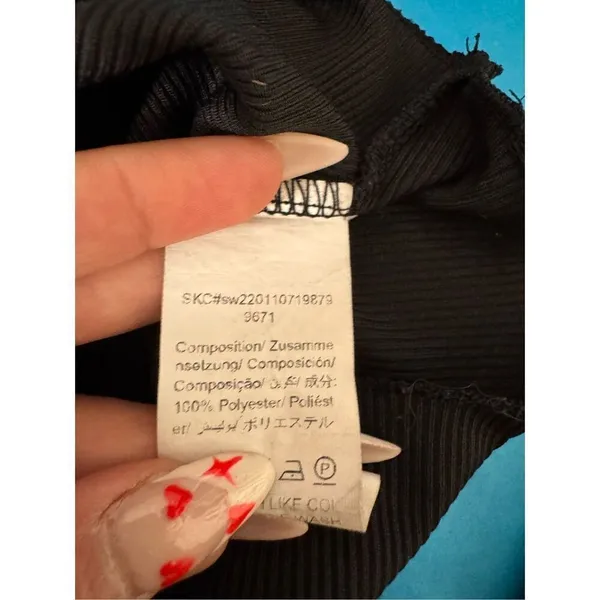 Black crop top size XS - Image 4