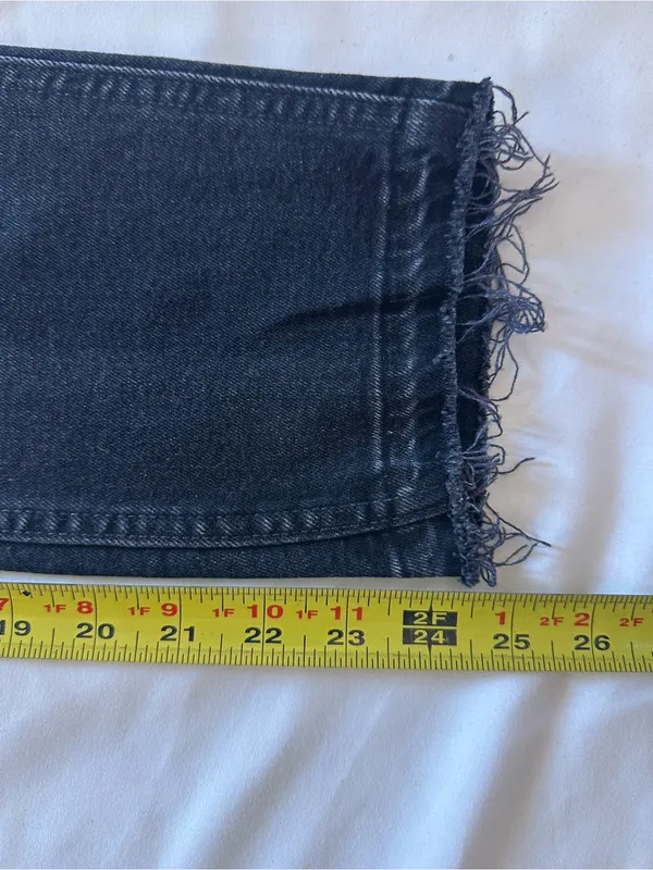 GAP Black Cropped Frayed Hem Jeans - Image 4