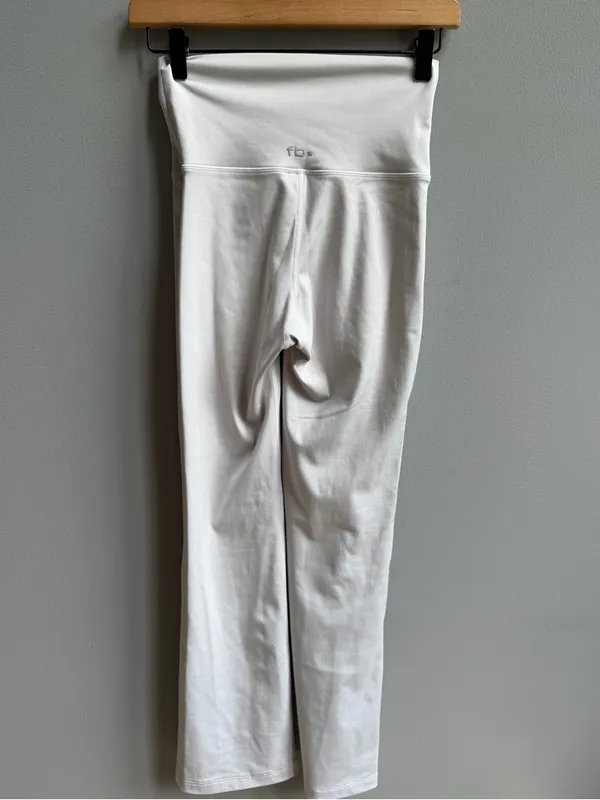 Frankie’s Bikinis Active Zippy High Waist Flare Legging Icy Grey Size Small NWOT - Image 7