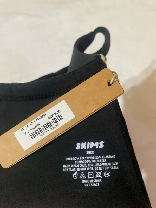SKIMS T-Shirt Bra 36DD NWT - Image 3