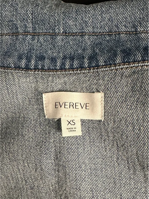 Evereve Luka light-medium wash oversized utility button front denim vest XS - Image 7