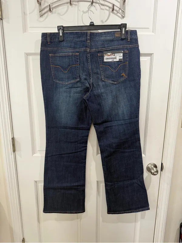NWT Harley-Davidson Women's Dark Indigo Boot Cut Jeans Size 18 - Image 5