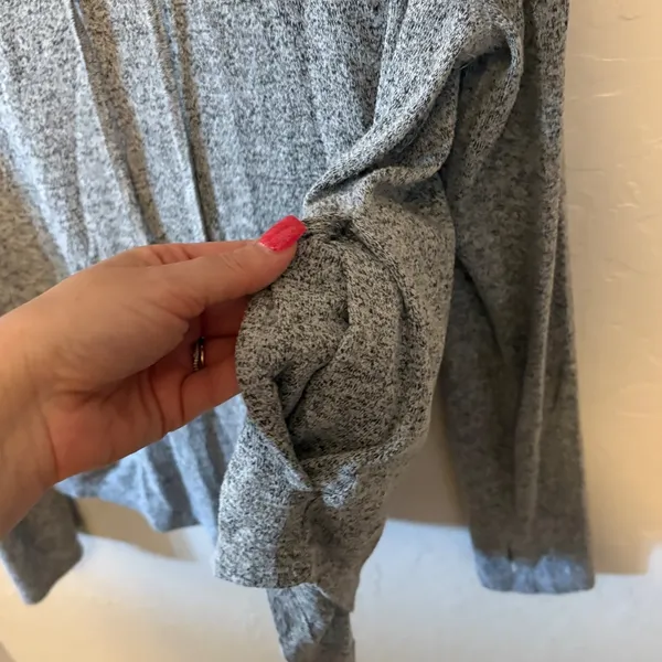 Old Navy Womans Hoodie Gray Pullover Size Large Drawstring - Image 7