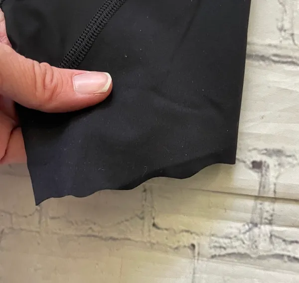 Lululemon Align Black/Grey Camo Scalloped 23” Leggings - Image 3