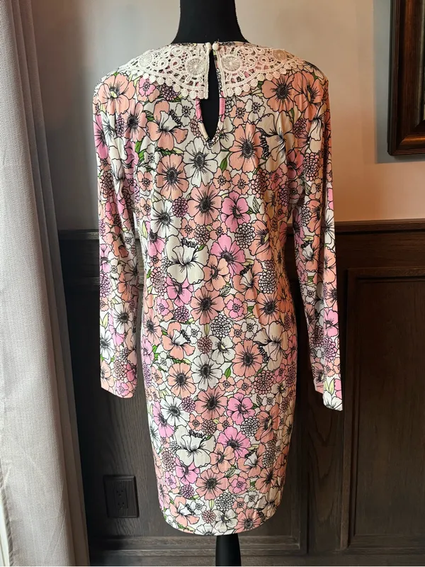 Alison Andrews Floral Long-Sleeve Shift Dress with Lace Collar in Pink and Cream large NWT - Image 4