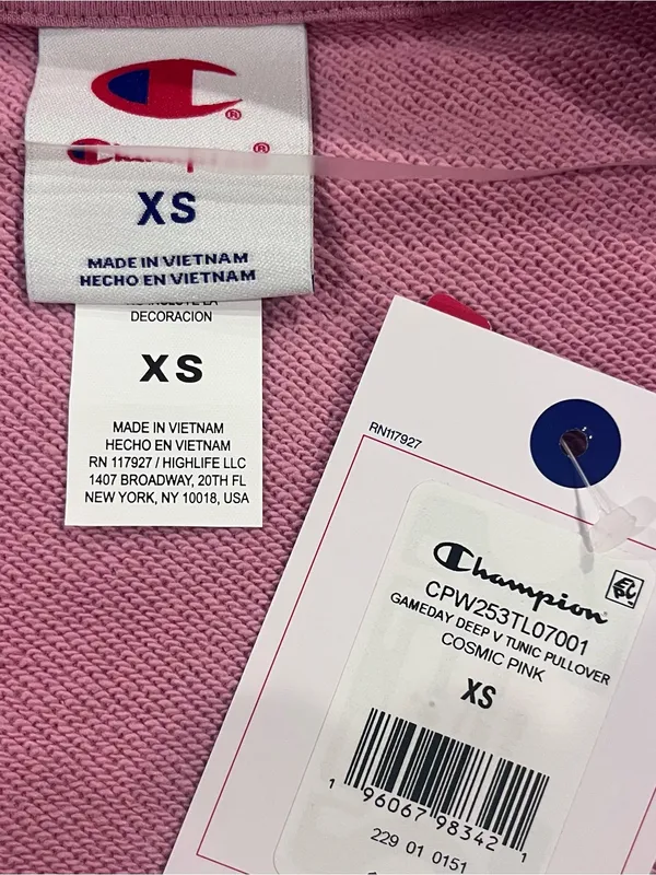 🌸New Champion Pink V-Neck Sweatshirt Size Xs🌸 - Image 6