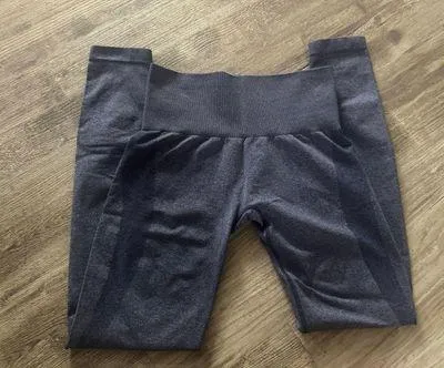 Contour Leggings - Image 2