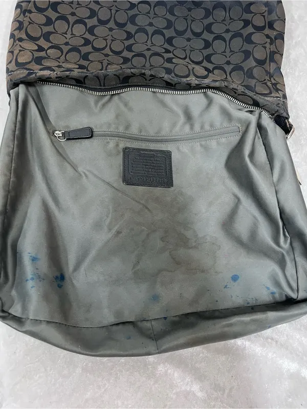 Coach Signature Hobo Bag in Black/Brown signature print canvas monogram pattern - Image 8