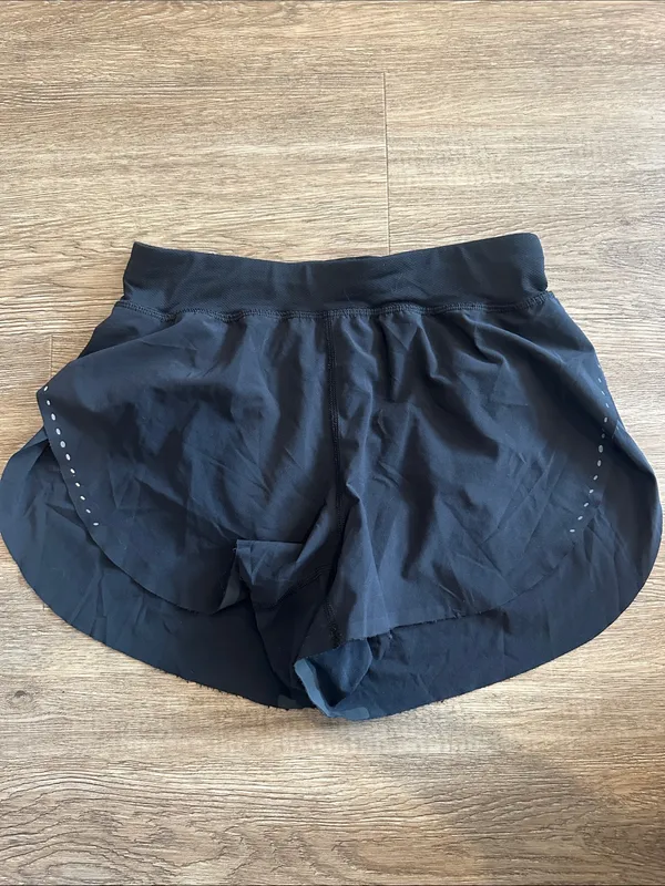 Lululemon Find Your Pace High-Rise Lined Short 3” - Image 2