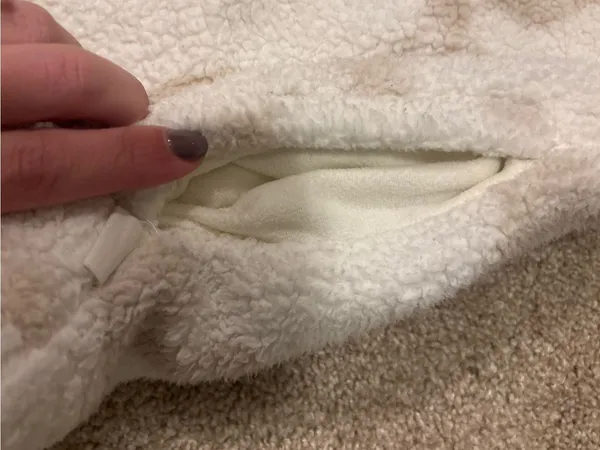 Cozy Cream Mock Neck Fleece with Bow Print - Image 4