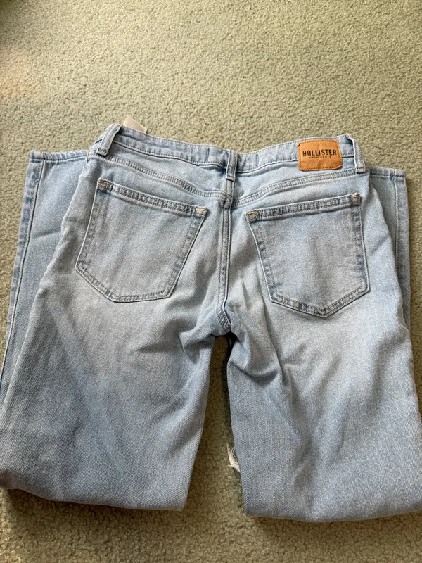 Women’s Hollister Jeans - Image 2