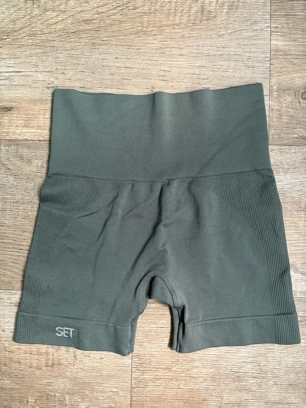 SET active Sculptflex High-Waist Seamless Biker Green Shorts Sz XS - Image 4
