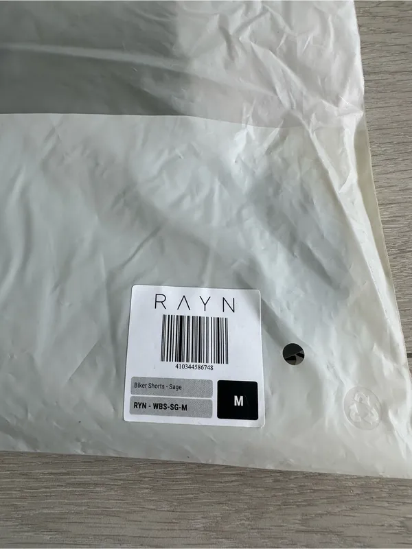 RAYN Activewear Bicycle Shorts Green Medium NWT IN PACKAGE - Image 6