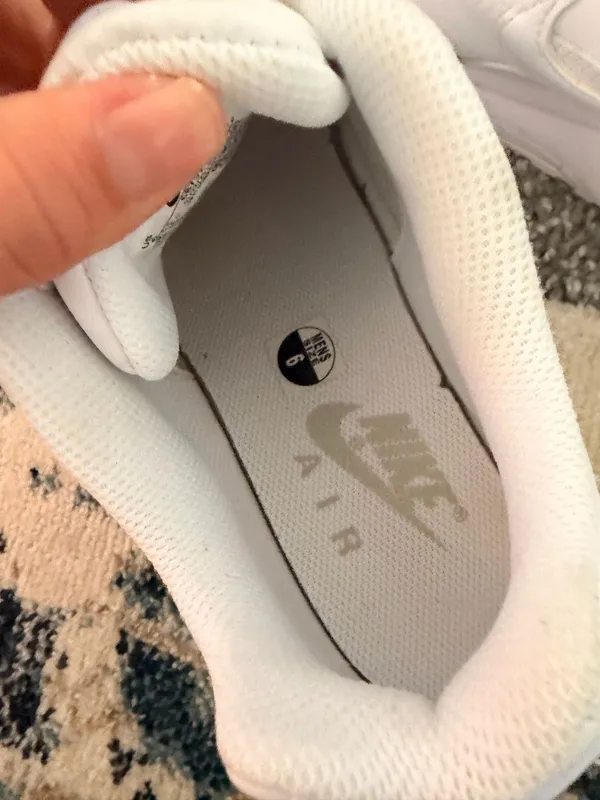 Nike Air Max 270 Shoes - Image 5