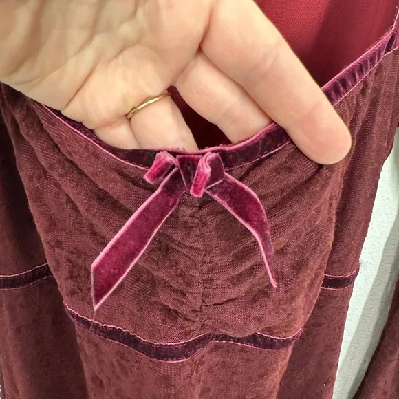 Motel Size XL Burgundy Velvet Mini‎ Dress Sweetheart Neckline Bell Sleeve - Image 10
