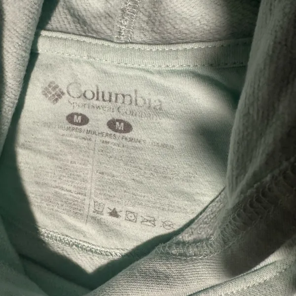 Columbia women’s Light Green Hoodie - Image 4