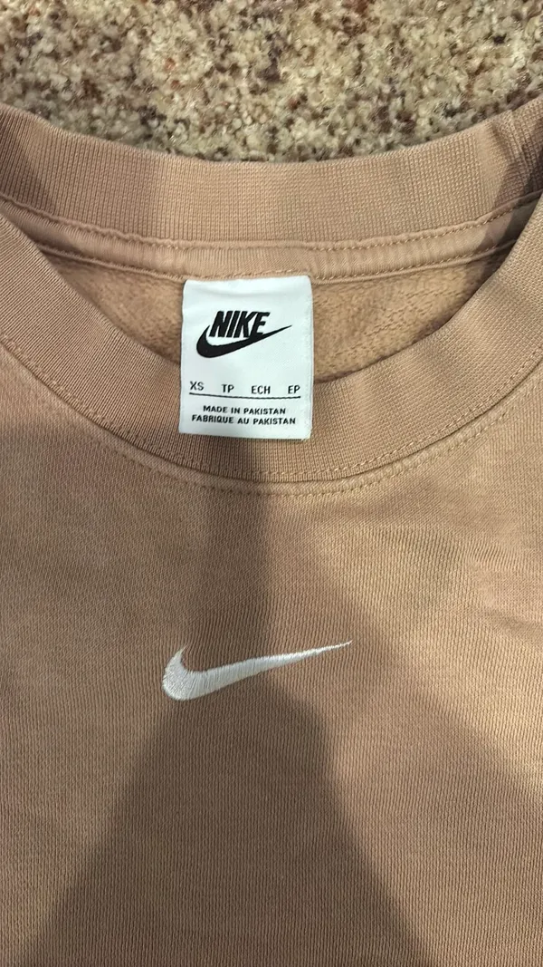 Nike Sweatshirt Crewneck Cropped - Image 2