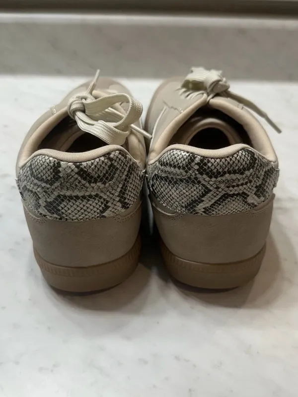 Dolce Vita Quantum Womens Size 9 Beige Snake Print Lace Up Comfort Sneakers - Image 6