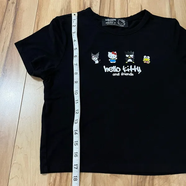 Hello Kitty And Friends X Forever 21 Black Graphic Crop Top Baby Doll T Shirt M - Image 4