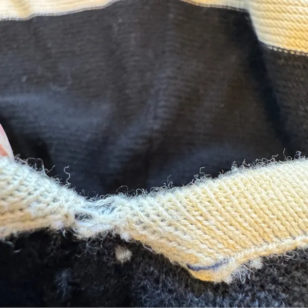 Ralph Lauren Ruana Wrap S/M‎ Black Sweater Cape Wrap Retails $285 - Image 4