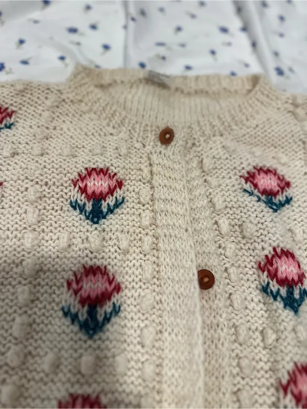 VTG Cream Peruvian alpaca knit bobble popcorn floral AOP Cottagecore cardigan. - Image 7