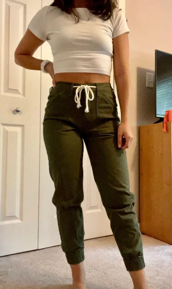 No Boundaries Army Green Joggers / Cargo Pants - Image 3