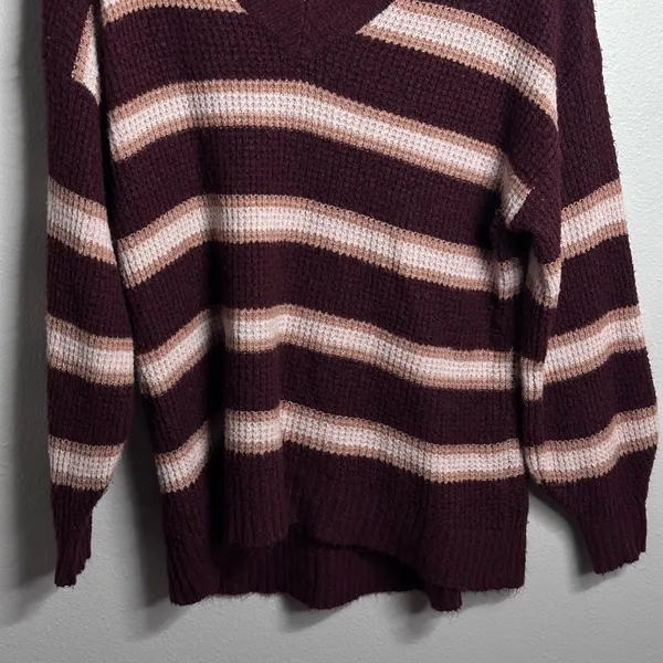 American Eagle Women‎ Burgundy Stripes Knit Pullover Sweater size Small - Image 3