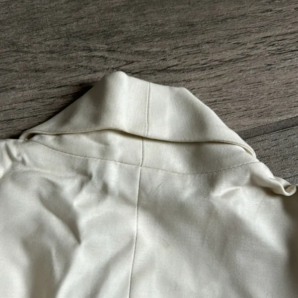 Cream blazer with shoulder pads - Image 8
