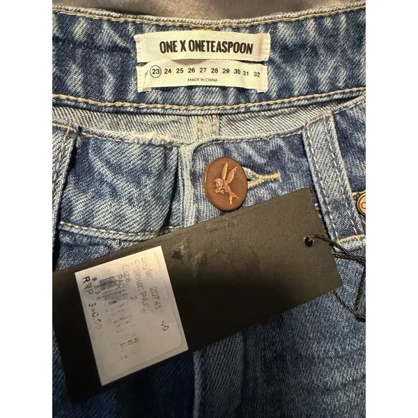 One‎ Teaspoon High Waist Legend Distressed Denim Mom Jeans Shorts Frayed Relaxed - Image 5