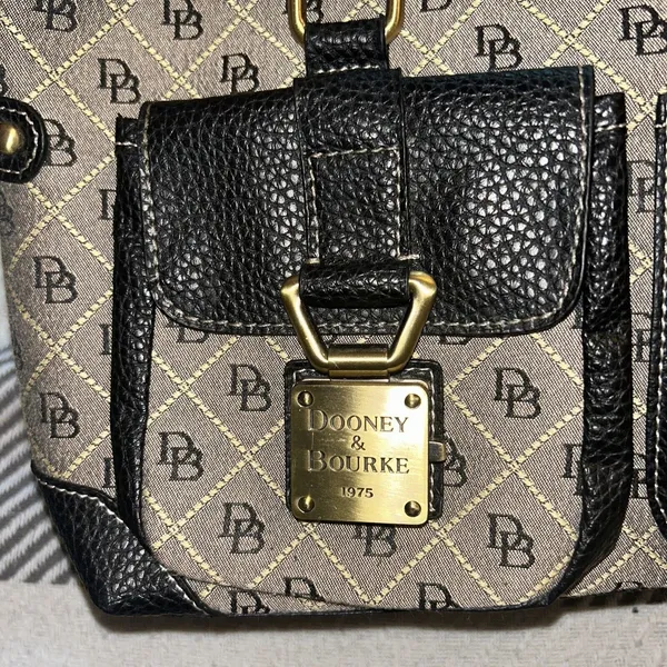 Vintage Dooney And Bourke Canvas And Leather Satchel Bag Two Front Buckle Pocket - Image 9
