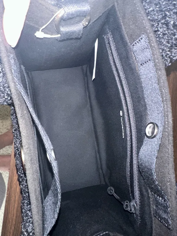 NWT Lululemon Boxy Tote Mini Faux Shearling Trim in Black - Image 2