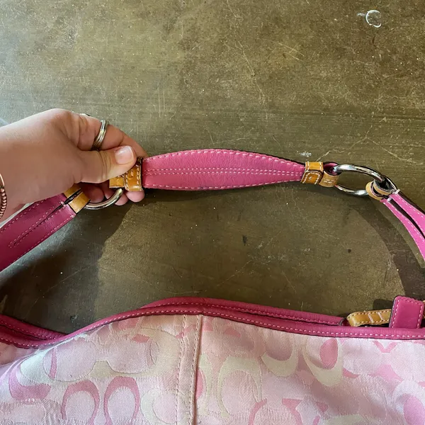 Vintage Coach Y2K Hobo Pink Optic Signature Large Soho Shoulder Bag 1851 From JP - Image 6