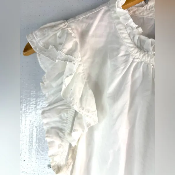 Express M Preppy Babydoll Cotton Ruffle Sleeve Top in White - Image 3