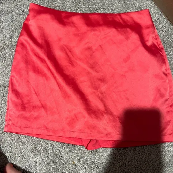 Superdown Revolve Thea Mini Skort Size Small Lined Satin Hot Pink‎ Skirt xs - Image 5
