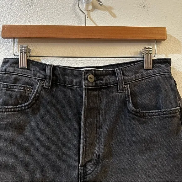 Reformation Charlie High Rise Jean Short in Havana Wash Size 27‎ - Image 3