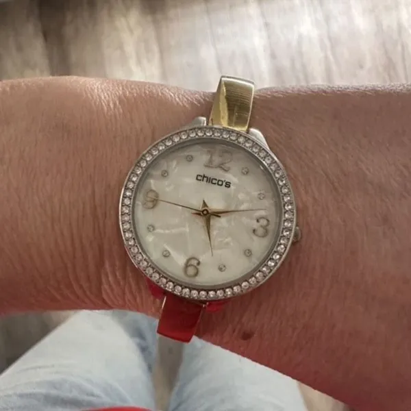 Chico’s Large Face Mother of Pearl Pave Rhinestone Goldtone Delicate‎ Band Watch - Image 9