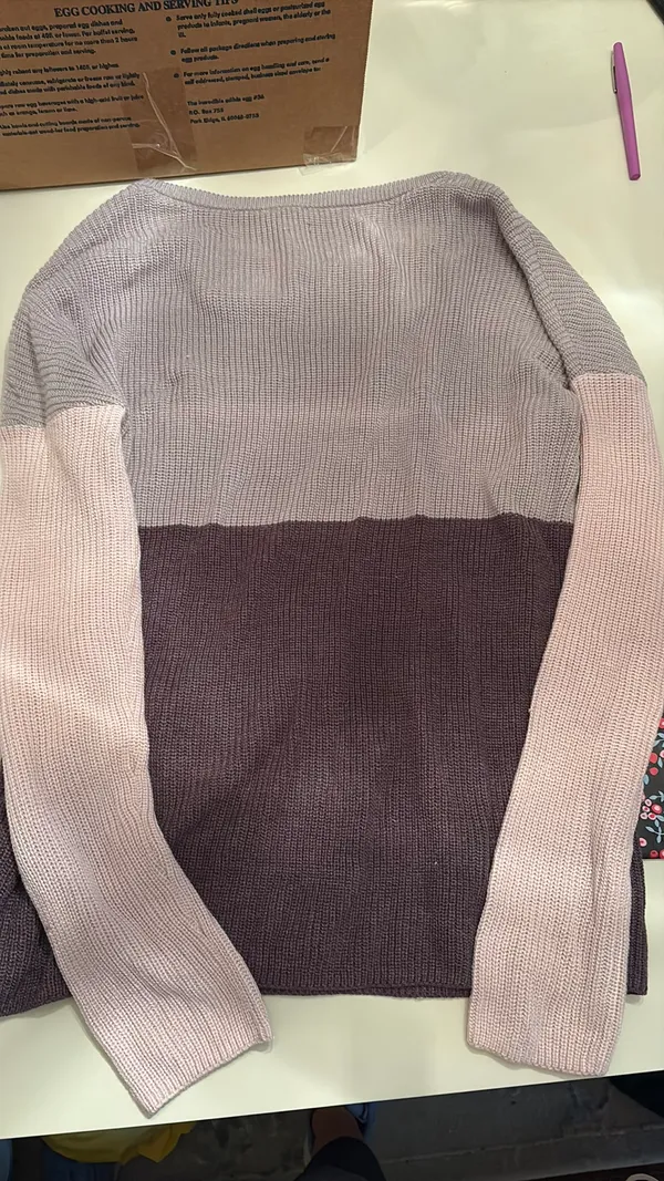 Garage sweater purple and pink - Image 3