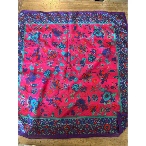 🌸 Vintage‎ Jewel-Tone Floral Silk-Feel Square Scarf 🌸 - Image 2