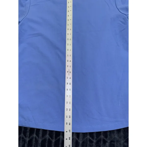 FIGS Women's Catarina V Neck Pocket Scrub Top Blue Short Sleeves Sz M - Image 9