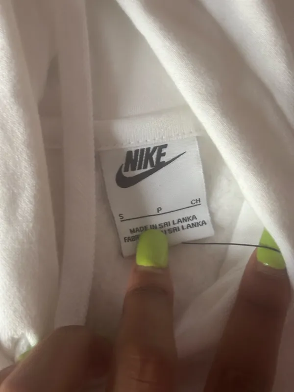 Nike White Hoodie - Image 2