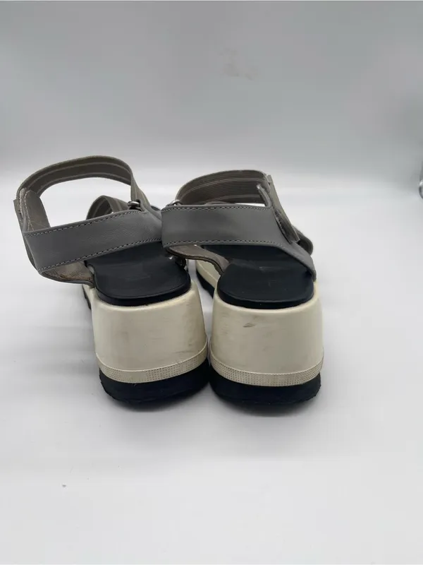 Cougar Platform Sport Sandal in Gray and Cream - Image 6
