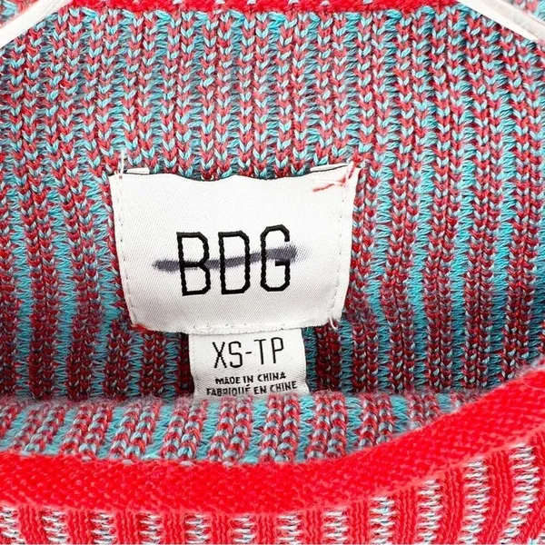 NEW Urban Outfitters‎ BDG Sky High Fair Isle Ribbed Sweater Women's XS Red - Image 6