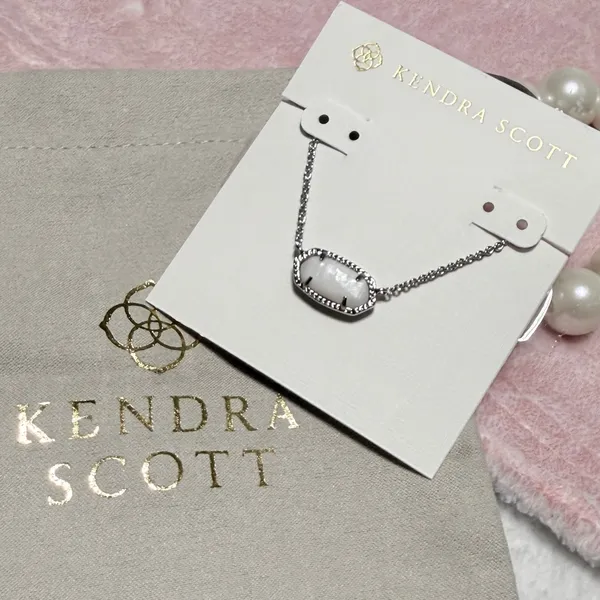 Kendra Scott Elisa White Mother of Pearl Necklace Silver - Image 2