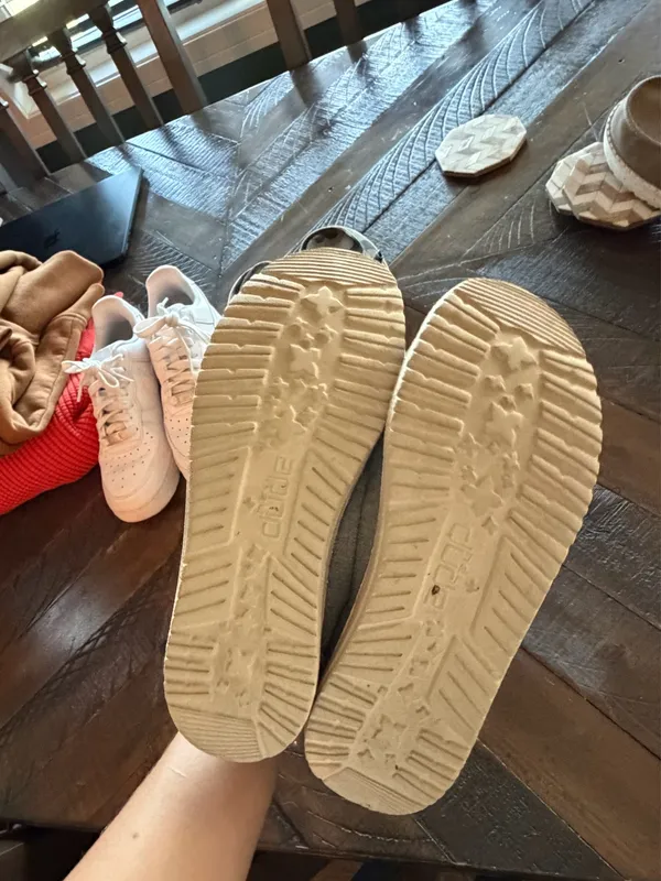 Hey Dude Shoes - Image 4