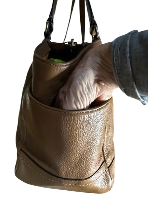 Coach British Tan Carrie Shoulder Tote with Brass Hardware Style F23284 - Image 9
