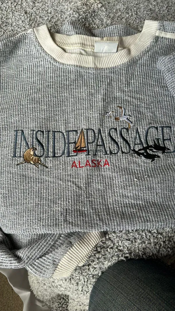 Crewneck Size XL - Image 2